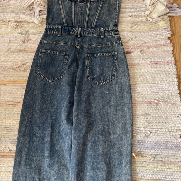Sofie The Label Acid Washed Denim One Piece Halter Jumpsuit Size Small - Picture 8 of 8